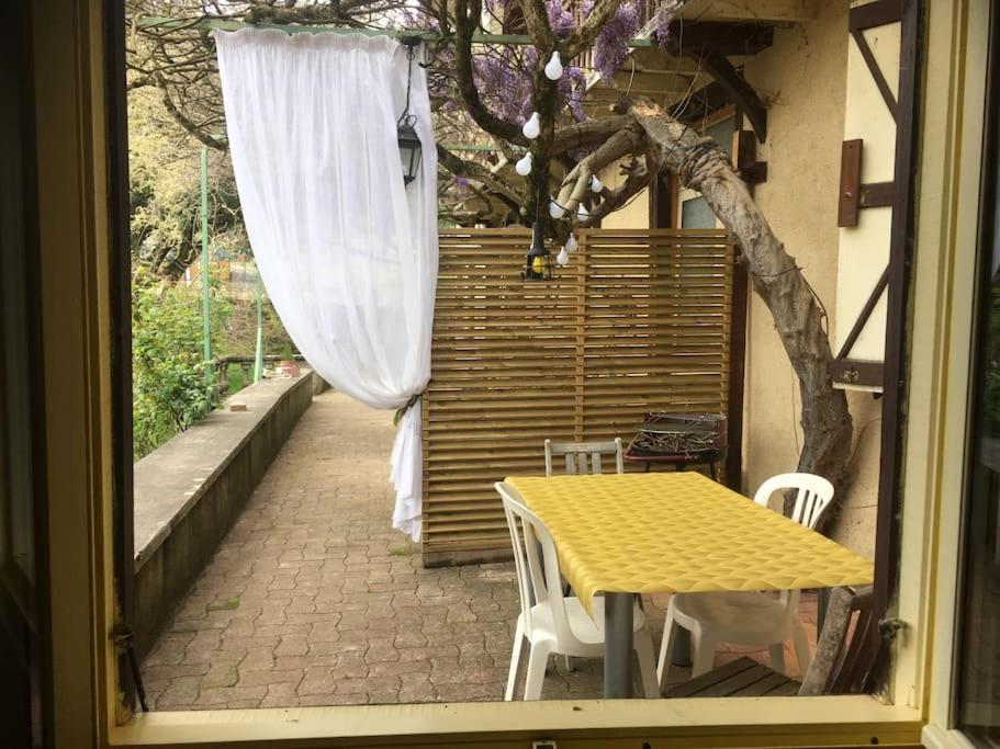 Vila Lerable Pourpre De La Grotte Au Lion Arbon Exteriér fotografie
