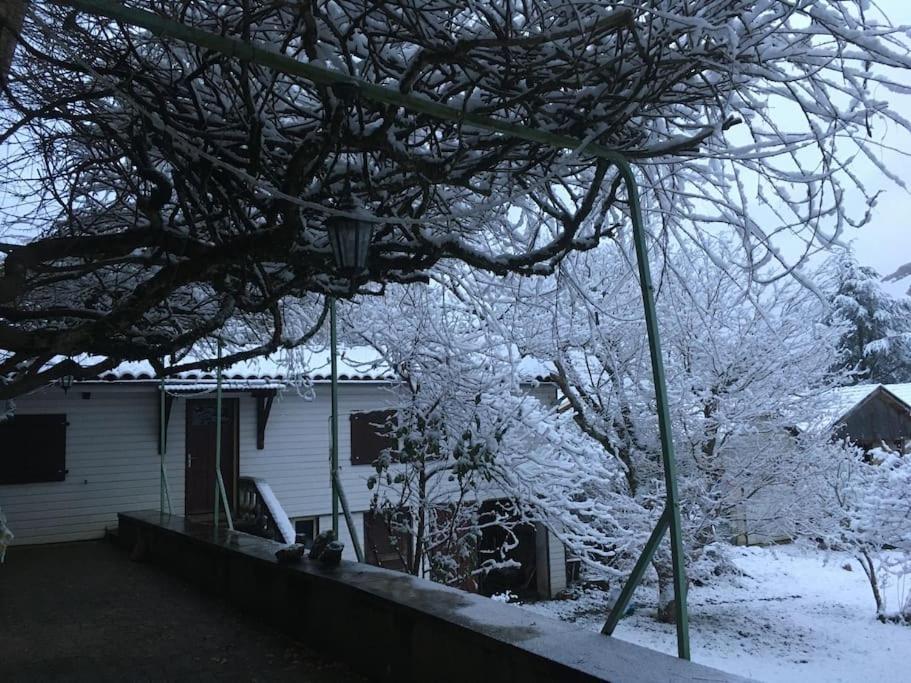 Vila Lerable Pourpre De La Grotte Au Lion Arbon Exteriér fotografie